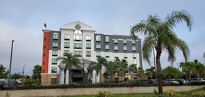 Holiday Inn Express & Suites, International Drive by IHG