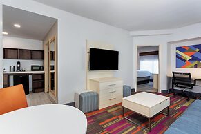 Holiday Inn Express & Suites, International Drive by IHG