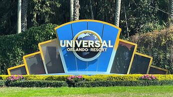 Holiday Inn Express & Suites, International Drive by IHG