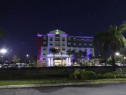 Holiday Inn Express & Suites, International Drive by IHG