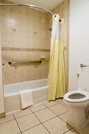 Rodeway Inn & Suites Colton - Riverside