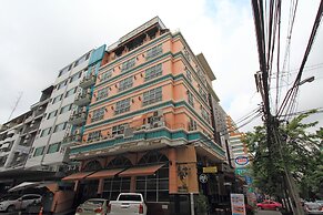 Bourbon St Boutique Hotel