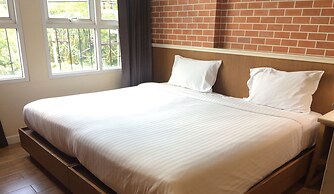 Bourbon St Boutique Hotel