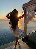 Galaxy Suites & Villas