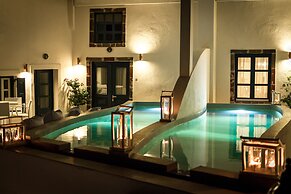 Galaxy Suites & Villas