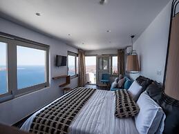 Galaxy Suites & Villas