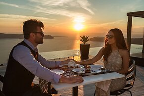 Galaxy Suites & Villas