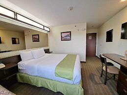 Microtel Inn & Suites by Wyndham Toluca