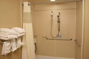 Hampton Inn & Suites Indianapolis-Airport