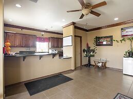 OYO Hotel Valley View TX, I-35