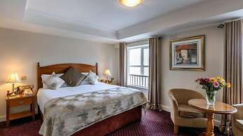 Newgrange Hotel
