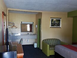 Holiday Terrace Motel