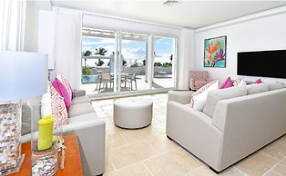 Coral Beach Club Villas & Marina