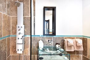 Coral Beach Club Villas & Marina