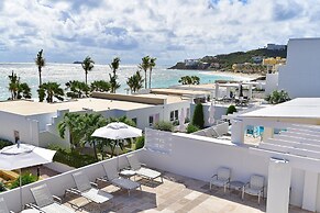 Coral Beach Club Villas & Marina