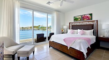 Coral Beach Club Villas & Marina
