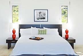 Coral Beach Club Villas & Marina