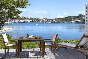 Coral Beach Club Villas & Marina