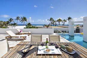 Coral Beach Club Villas & Marina