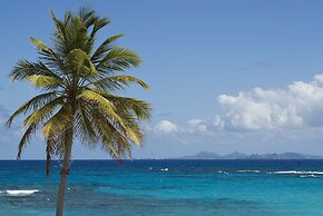 Coral Beach Club Villas & Marina