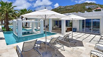 Coral Beach Club Villas & Marina