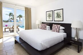 Coral Beach Club Villas & Marina