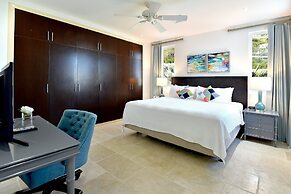 Coral Beach Club Villas & Marina