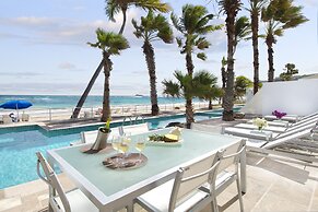 Coral Beach Club Villas & Marina