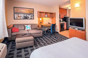 Towneplace Suites by Marriott Clinton at Joint Base Andrews