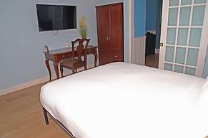 Hotel Brossard, an Ascend Collection Hotel