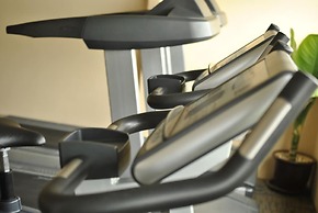 Almond Hotel Sothearos