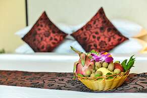 Almond Hotel Sothearos