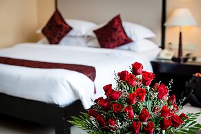 Almond Hotel Sothearos