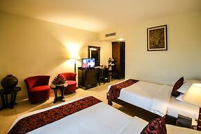 Almond Hotel Sothearos