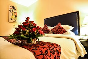 Almond Hotel Sothearos