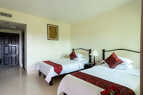 Almond Hotel Sothearos