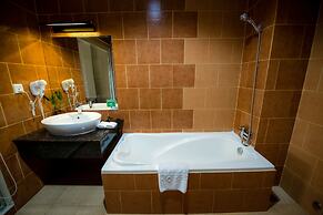 Almond Hotel Sothearos