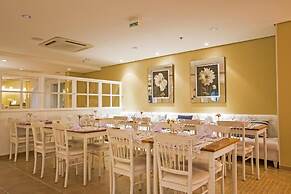 Astron Hotel Bauru by Nobile