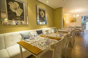 Astron Hotel Bauru by Nobile