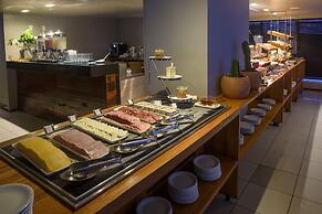 Hardman Praia Hotel