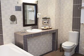 Protea Hotel by Marriott Kampala