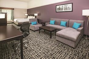 La Quinta Inn & Suites by Wyndham Brownwood