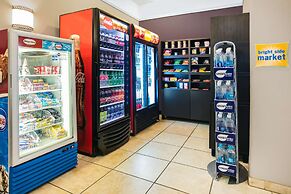 La Quinta Inn & Suites by Wyndham Brownwood