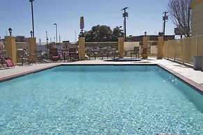 La Quinta Inn & Suites by Wyndham Brownwood