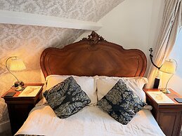 The North Cliff Hotel