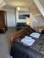 The North Cliff Hotel