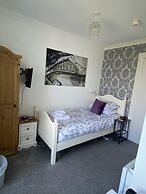 The North Cliff Hotel
