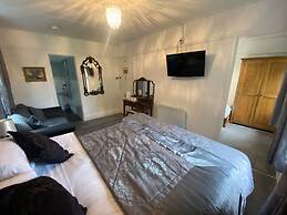 The North Cliff Hotel