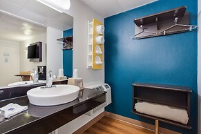 Motel 6 Walterboro, SC