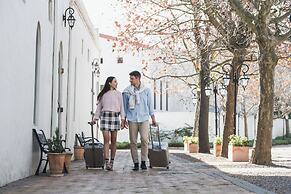 Asara Wine Estate & Hotel